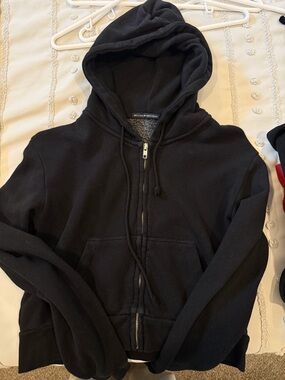 brandy melville cropped black zip up hoodie